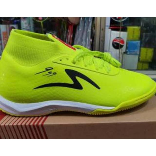sepatu futsal SPECS ACC ILLUZION II IN SIMIC SE black/green