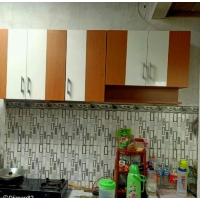 RAK PIRING LEMARI GANTUNG DAPUR KITCHENSET ATAS 5 PINTU SERAT KAYU