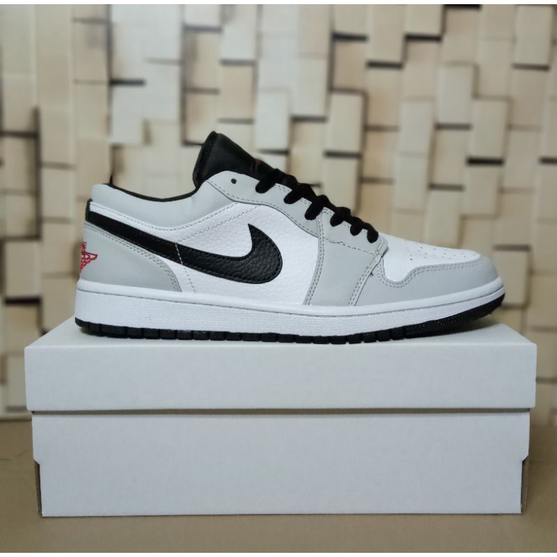 Nike Jordan Air Jordan 1 Low Grey