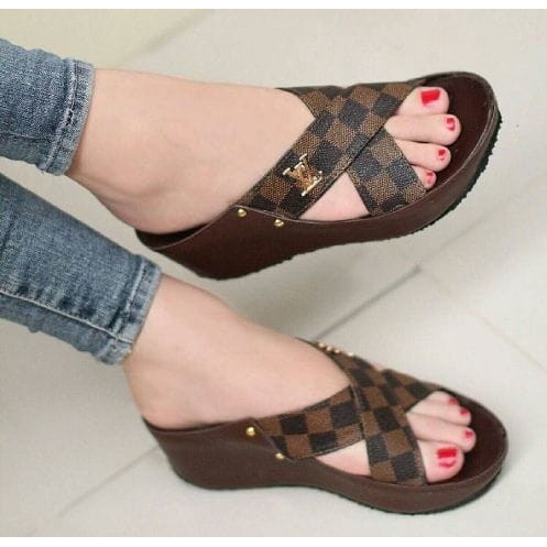 Sandal wedges import sendal wanita motif kotak kotak kekinian wejes wedjes bahan sintetis santai cat