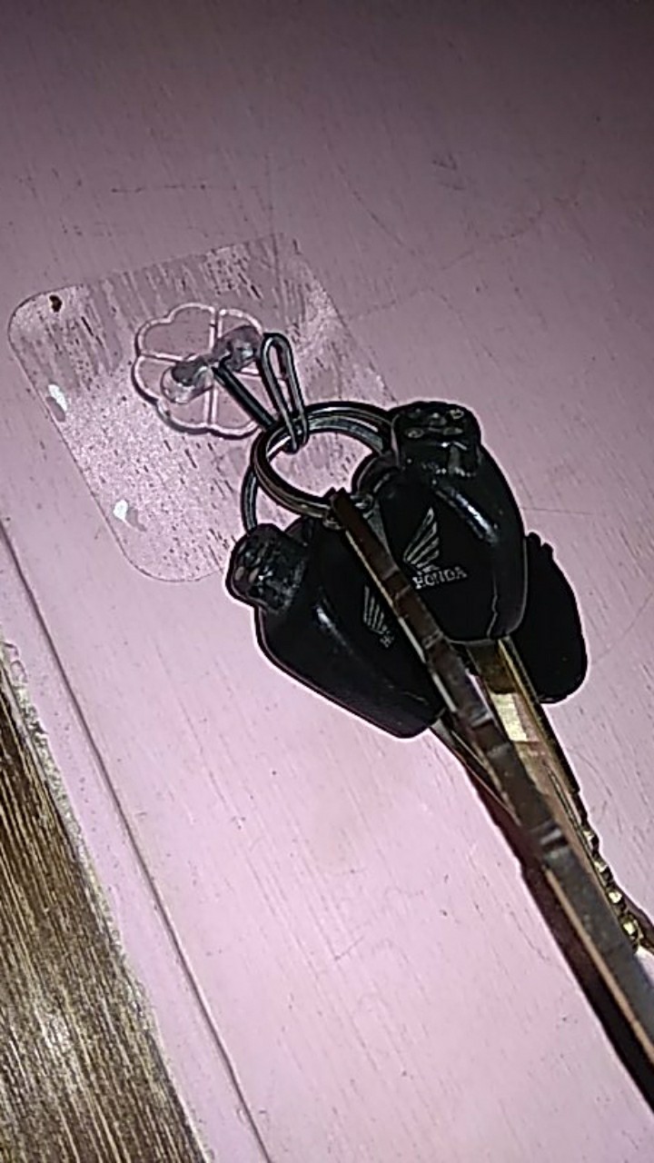 Gantungan Baju Serbaguna Super Kuat