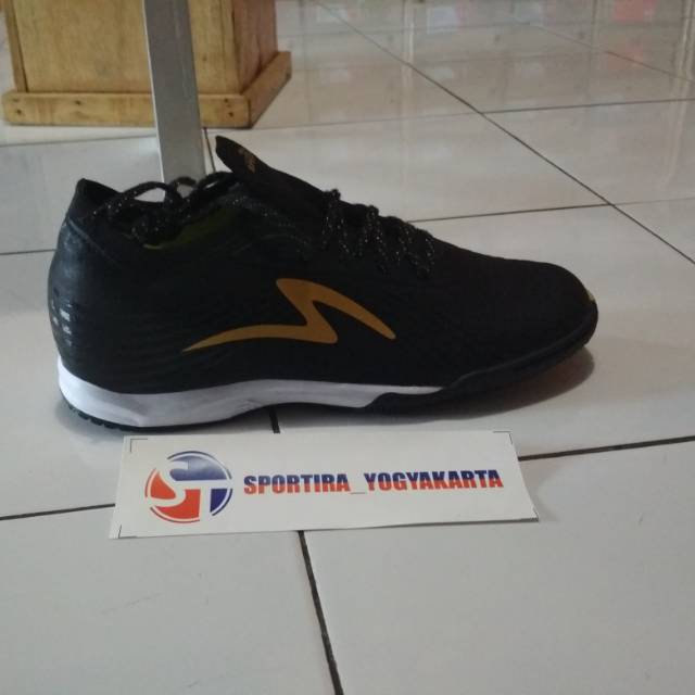 Sepatu Futsal Specs Accelerator Lightspeed II