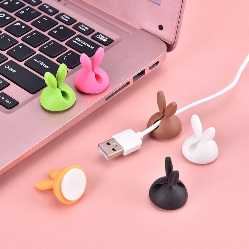 Klip Holder Pelindung Kabel Data / Charger USB Bentuk Telinga Kelinci Bahan TPR