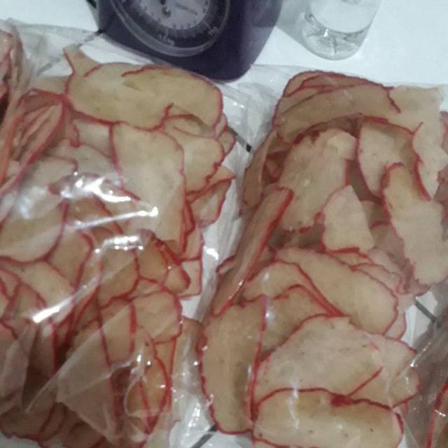 

Krupuk ikan pontianak tepi merah