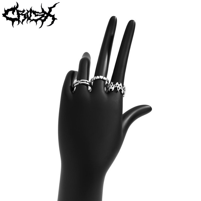 3PCS RAZOR FLAME RING SET / HIP HOP PUNK SILVER METAL RING / CINCIN SET 3 IN 1 CINCIN RAZOR BLADE FIRE RING SET FLAME RING CINCIN API CINCIN LOVE RING CINCIN COUPLE RING KOREAN STYLE RING CINCIN STYLE KOREA CINCIN AESTHETIC RING CINCIN PRIA CINCIN WANITA