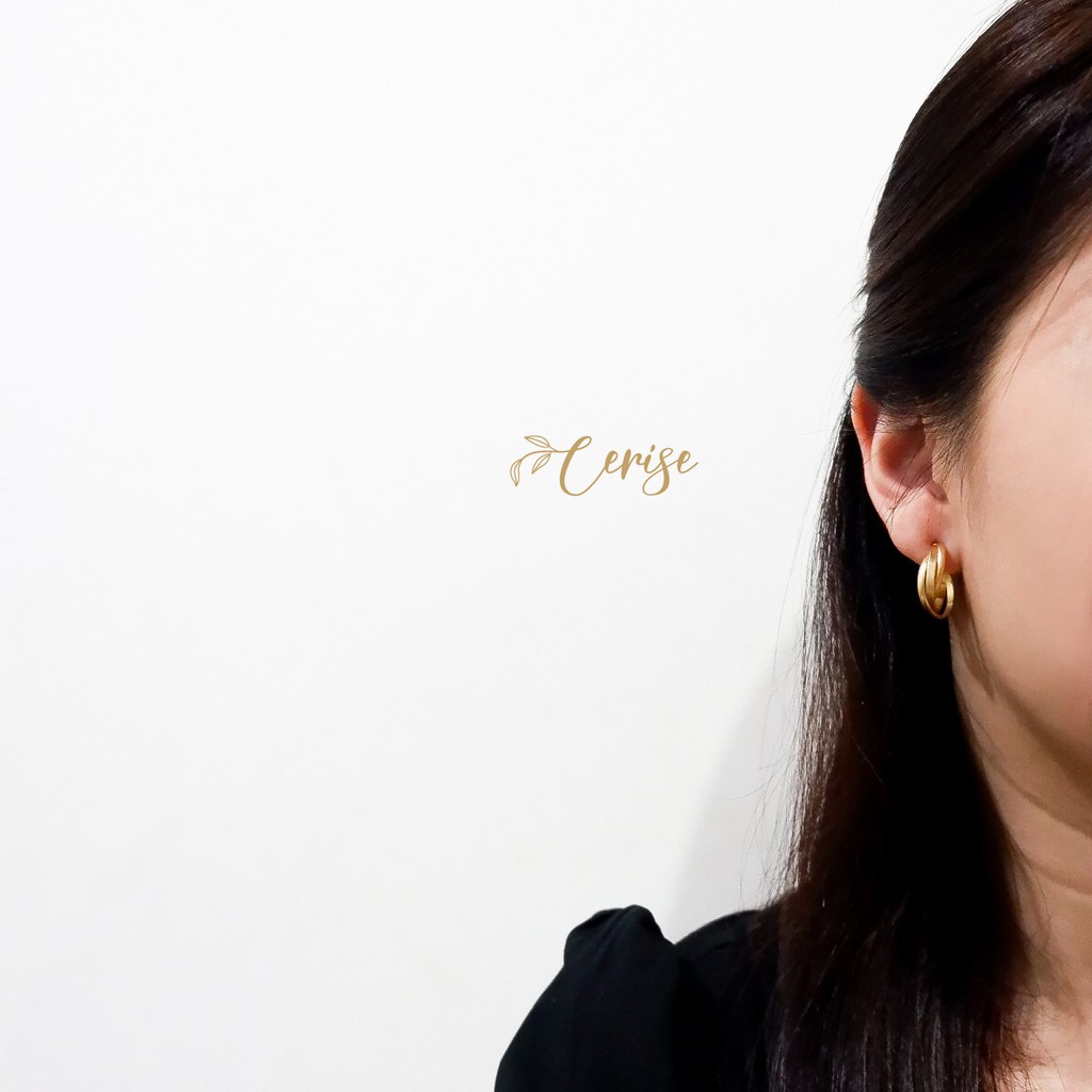 Gianna earrings | Anting tusuk bulat korea emas twist cantik aksesoris wanita trendy stylish