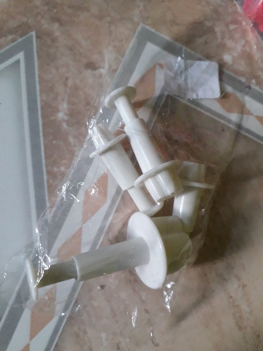 4pcs Cetakan Adonan Kue Fondant Desain Plum Blossom Spring Bahan Plastik