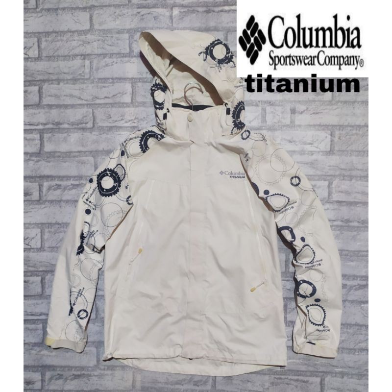 COLUMBIA TITANIUM OMNITECH