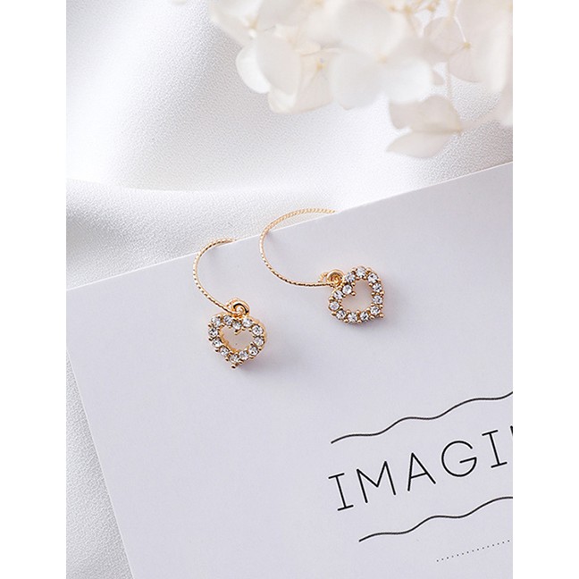 LRC Anting Tusuk Fashion Gold Color Heart Shape Decorated Earrings F04955