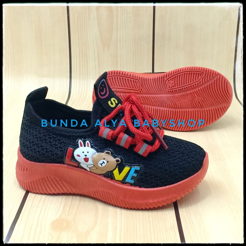 Sepatu Anak IMPORT Usia 2 3 4 Tahun Sol Lentur HITAM - Sepatu Anak Cowok Anti Licin 22 - 26 Alas Karet