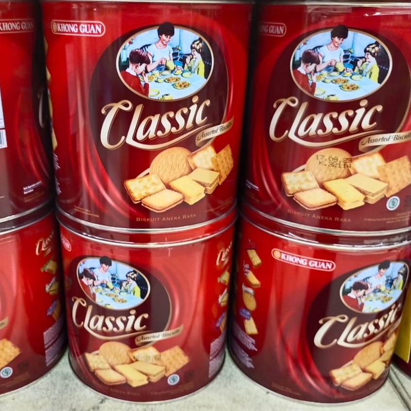 

Khong Guan Classic Assorted Biscuit 350gr Biskuit Kaleng Kue Kering