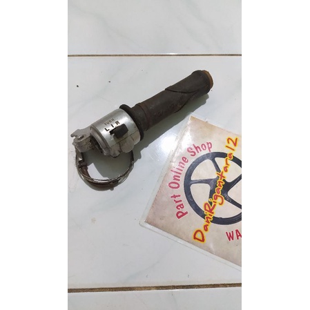 holder kanan Suzuki a100 original bekas