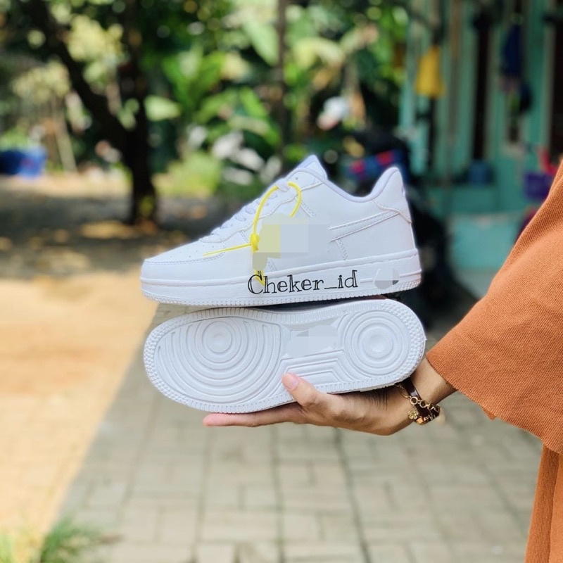 SEPATU PRIA DAN WANITA FULL WHITE PREMIUM SNEAKERS PRIA &amp; WANITA PUTIH POLOS TERLARIS GAYA MASA KINI SEPATU PUTIH ORIGINAL 100%