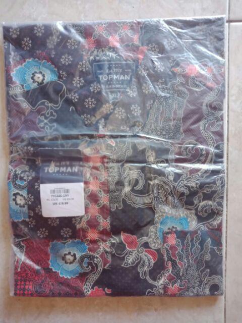 Credomenstore Kemeja Batik Pria Lengan Panjang Hitam Full Motif Floral Maron / Baju Cowok