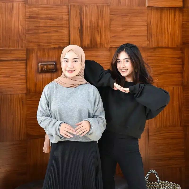 OVERSIZE CROOPE SWEATER