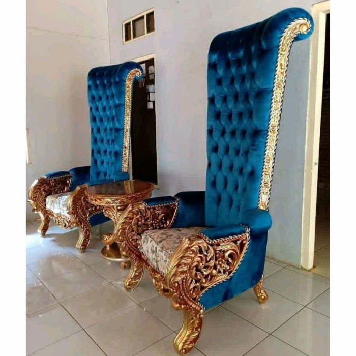 kursi raja mewah