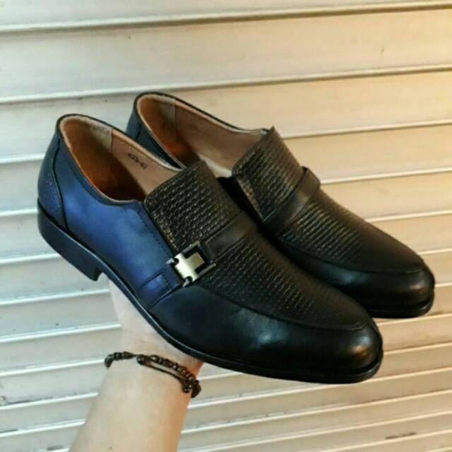 Sepatu kerja aigner kulit asli