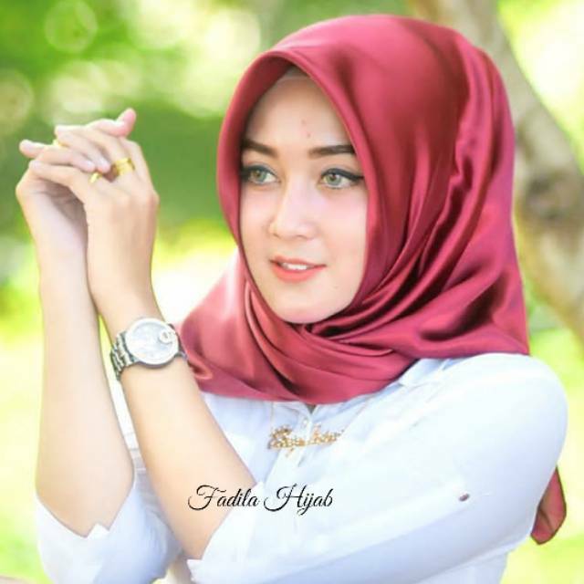 TERMURAH JILBAB  SEGIEMPAT SATIN  JILBAB  SATIN  WARNA  