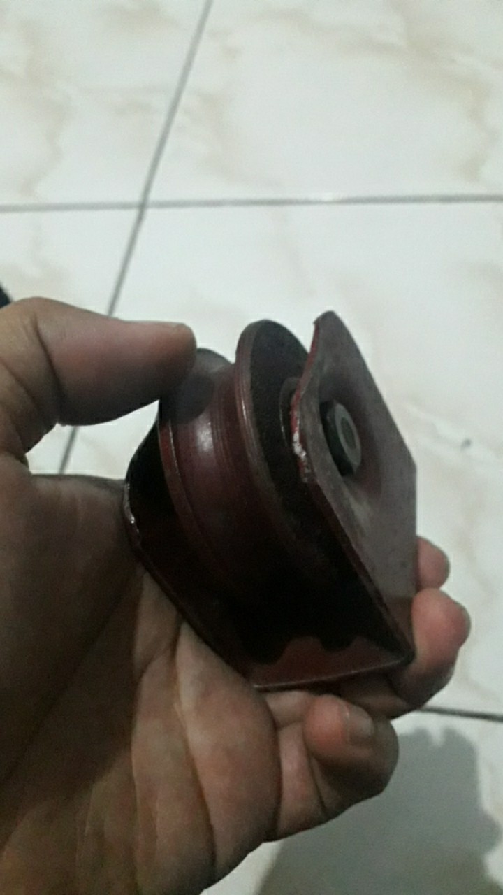 Roda Gerbang 6cm Besi Cor Rel Bulat Dan Rel Siku