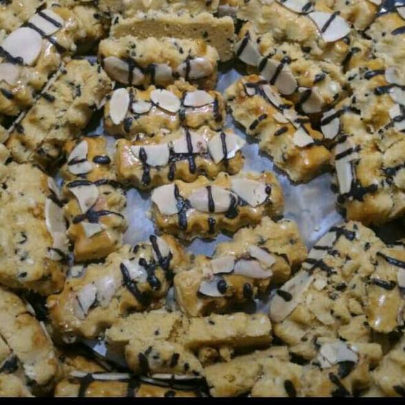 Diskon IJTMV Kue kering Sandy Cookies kiloan (label hijau) 250gr -nastar, sagu keju cokelat, mede co