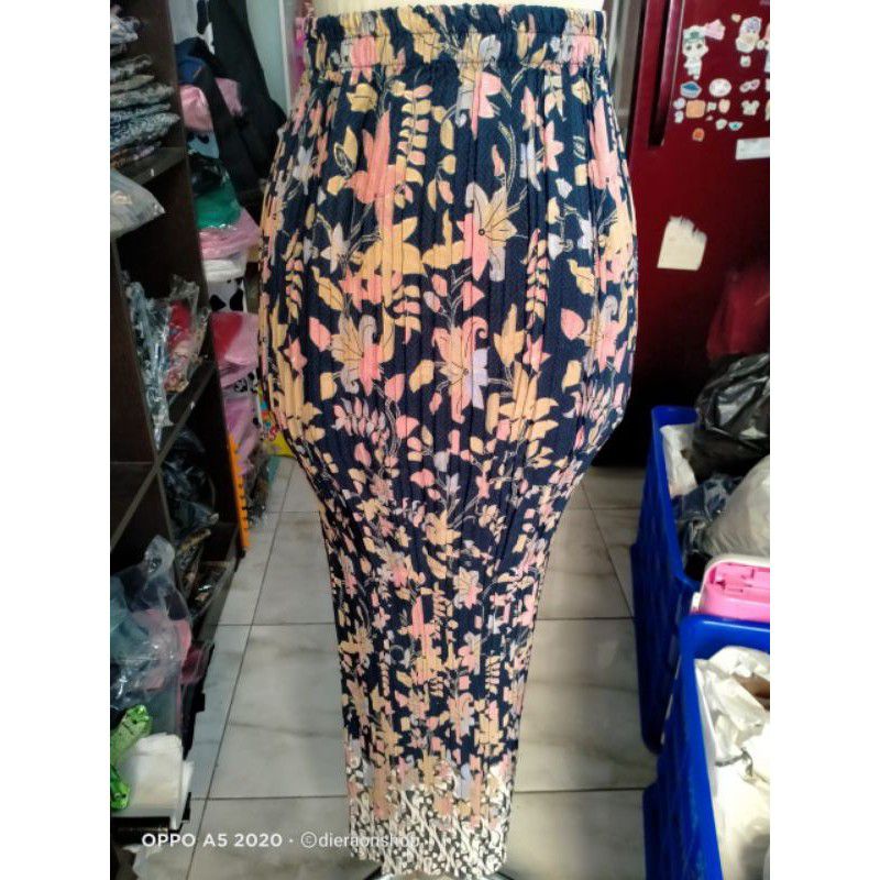COD ROK PLISKET MUAT JUMBO BATIK BAWAHAN KEBAYA ROK BATIK JUMBO-PLISKET-HYVA NAVY