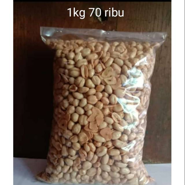 

Kacang asin bawang ACC mantap untuk nteman lembur kerja , belajar , nonton TV, film , ngobrol