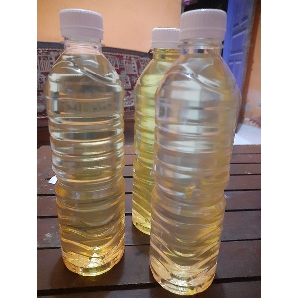

minyak kelapa asli klentik tandusan asli kelapa BALI 600 ml