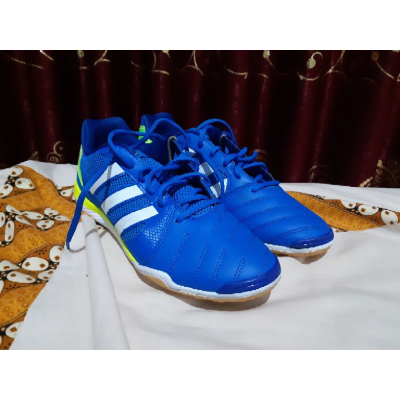 sepatu futsal adidas top sala second original size 46