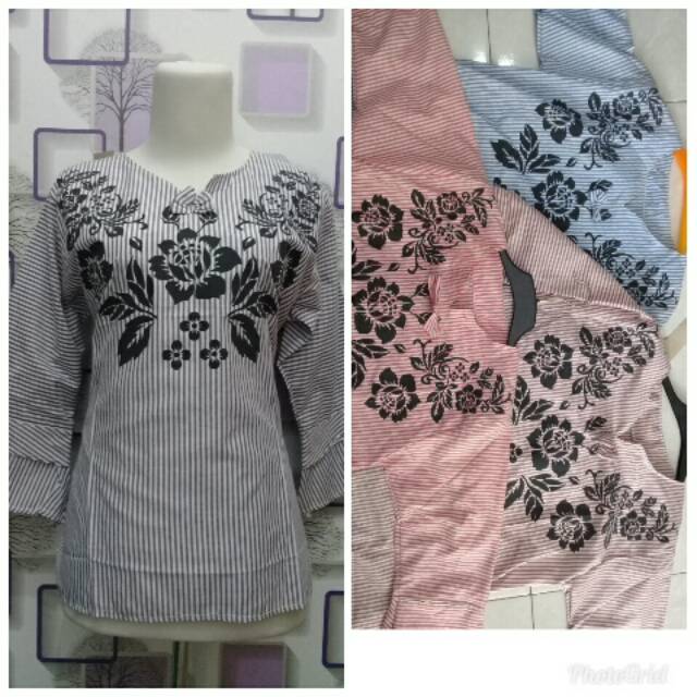 Atasan motif mawar