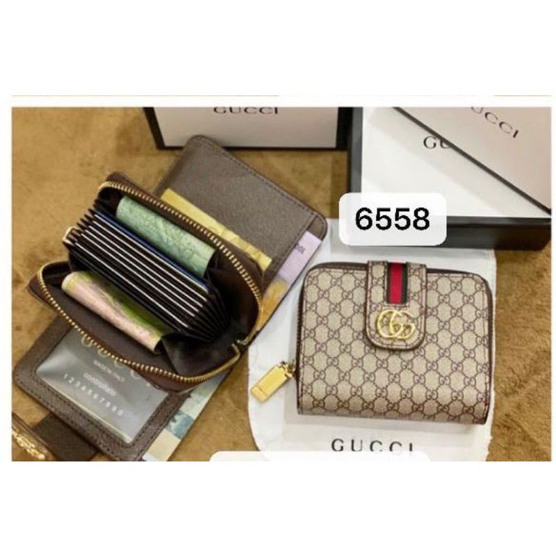 Card Holder/Dompet Kartu Kancing Import 655