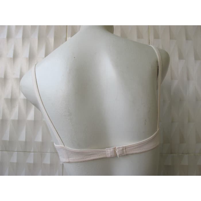 ready triumph 9521 crm wireless bra tanpa kawat size 30ab 32b