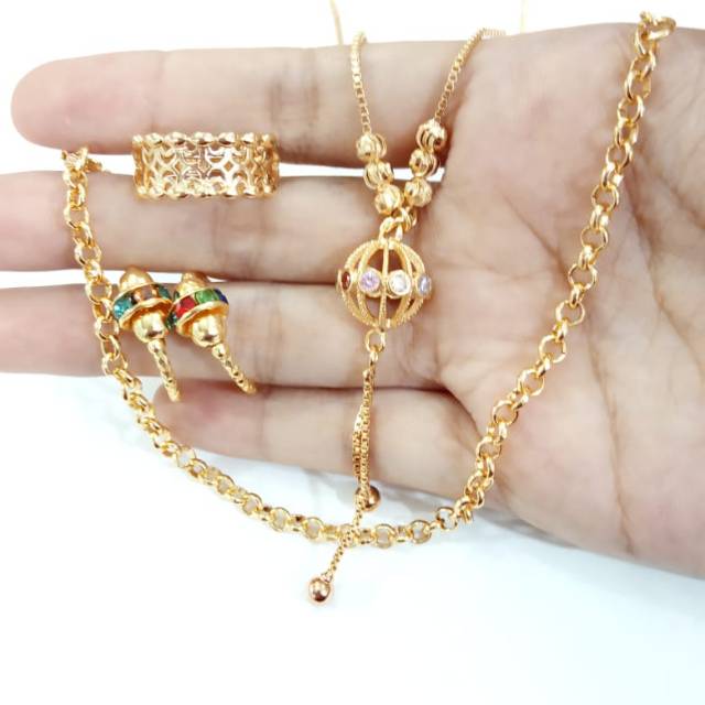 Satu set perhiasan wanita cantik titanium gold 18k rumbai