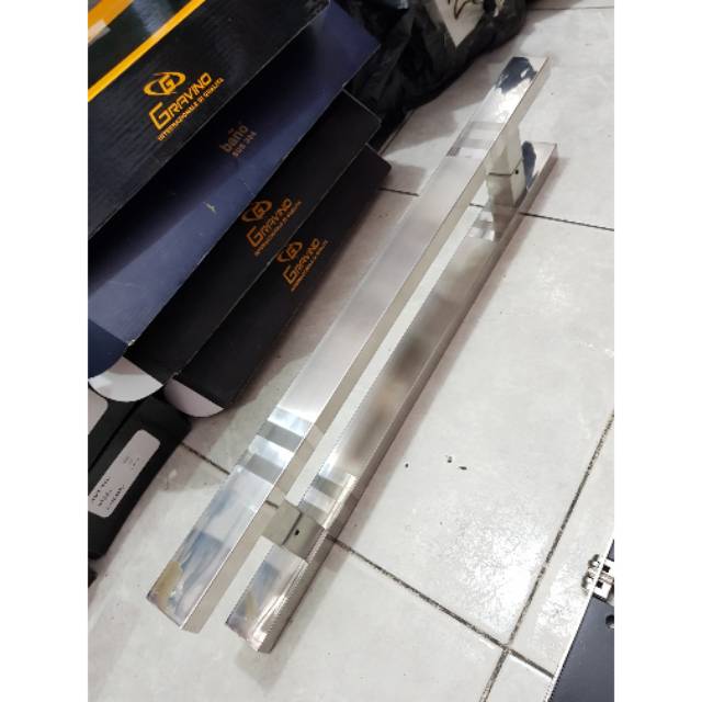 Handle pintu baut tembus stainless minimalis 60cm anti karat