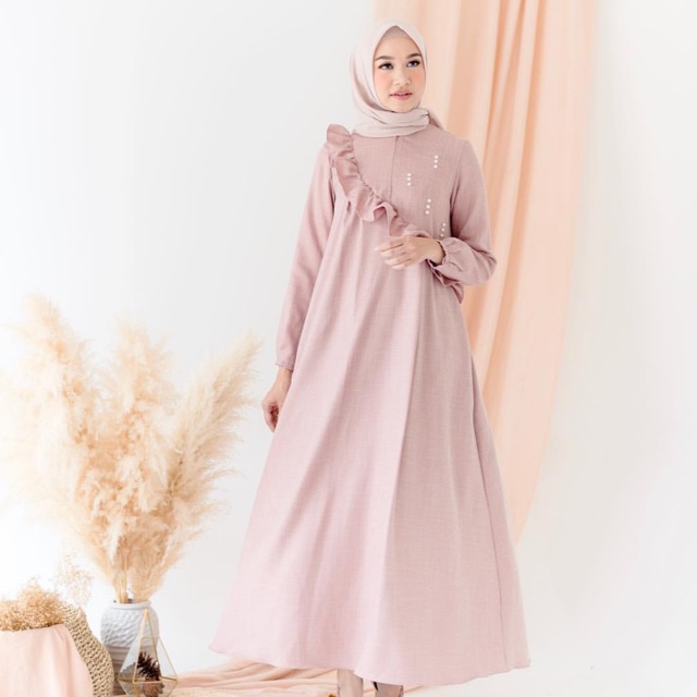 New Wearing Klamby Claire Dress on Blush