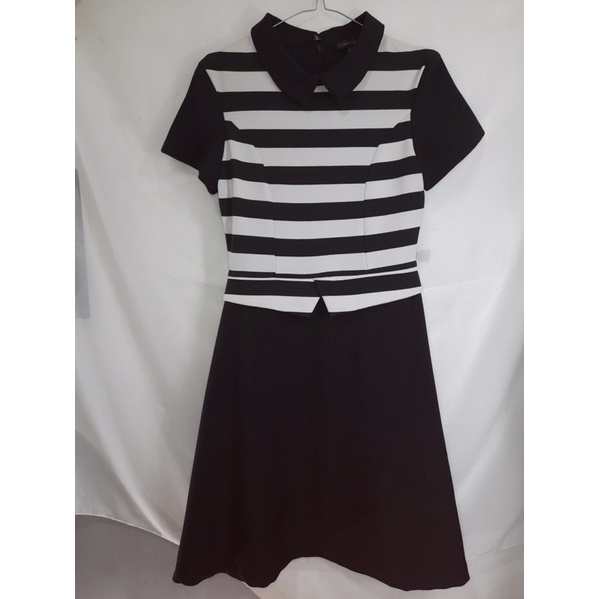 Dress by Look Boutique Store