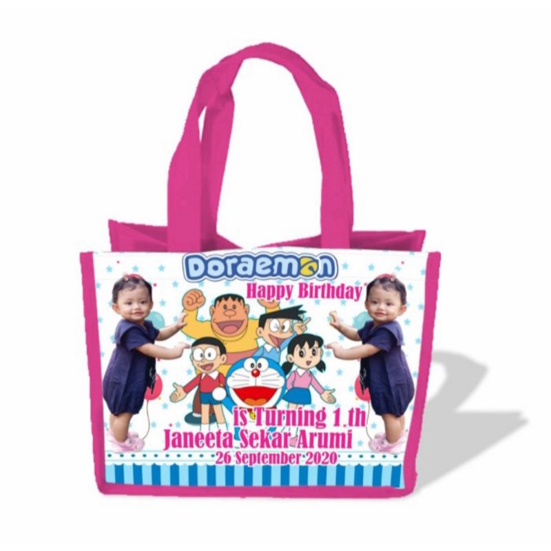 

Tas Goodie Bag Custom Spesial Ulang Tahun Free Desain - 25*20*20