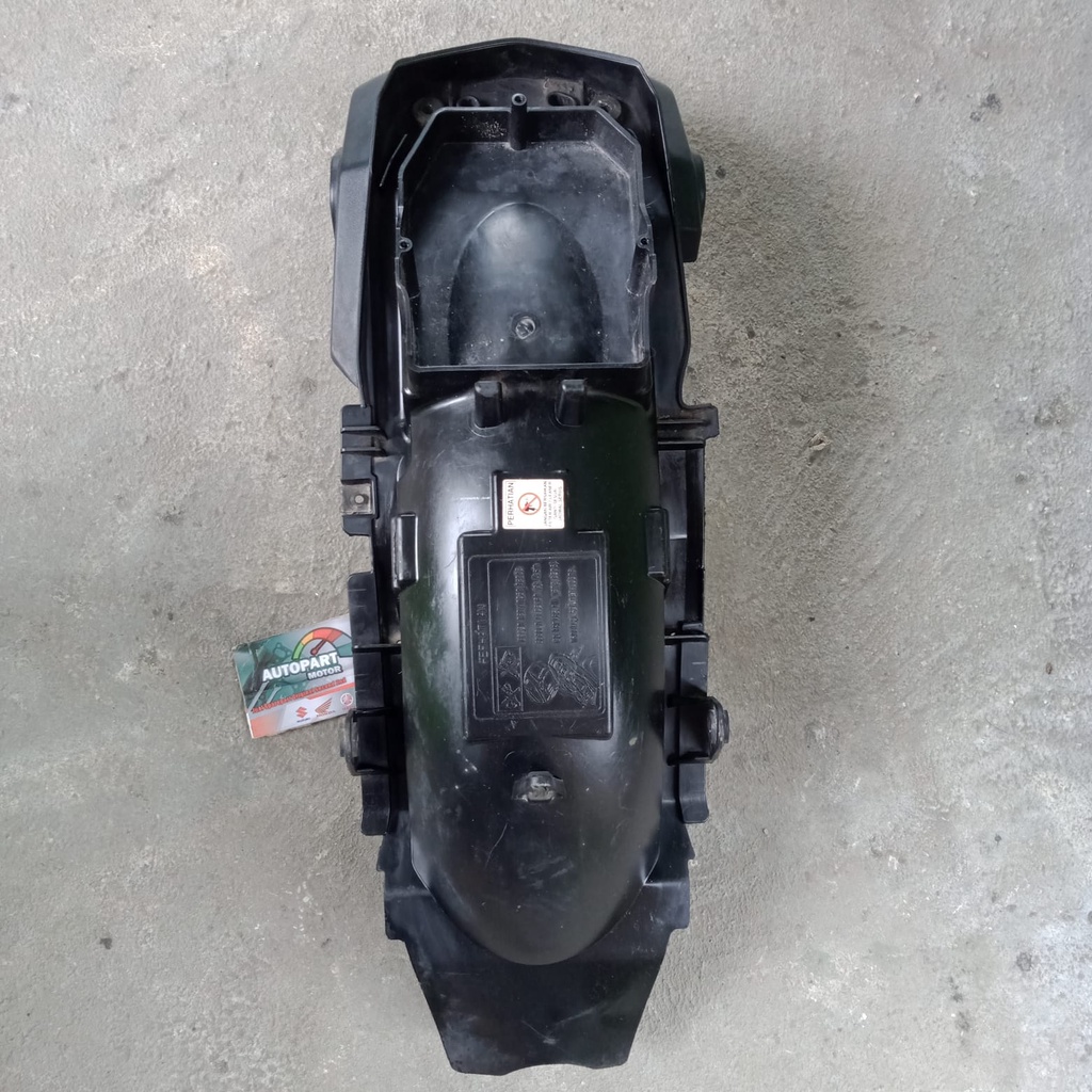 Spakbor belakang new Megapro monoshock new Megapro original