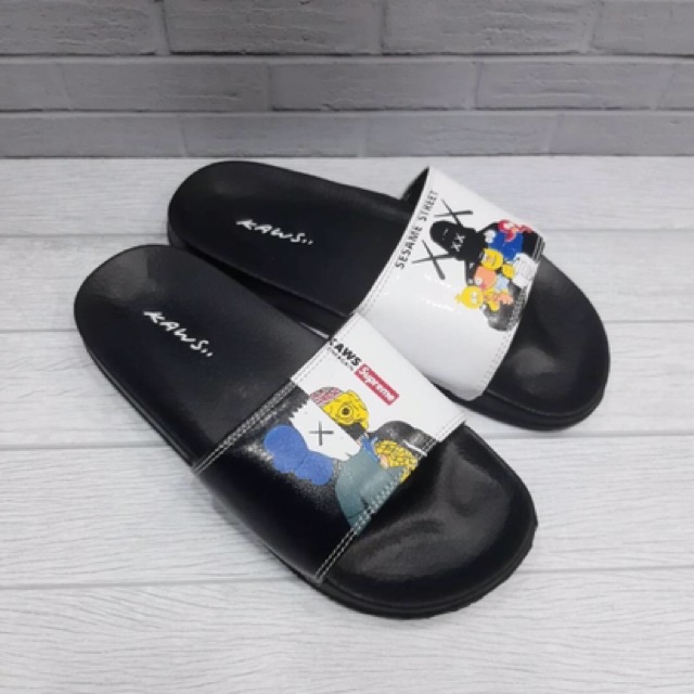 [BISA COD] Sendal Slip On KAWS Pria &amp; Wanita