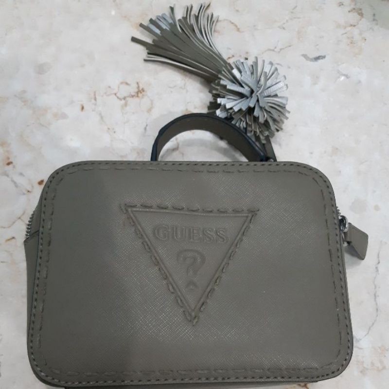authentic preloved Guess bag original