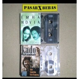 kaset pita emha ainun najib