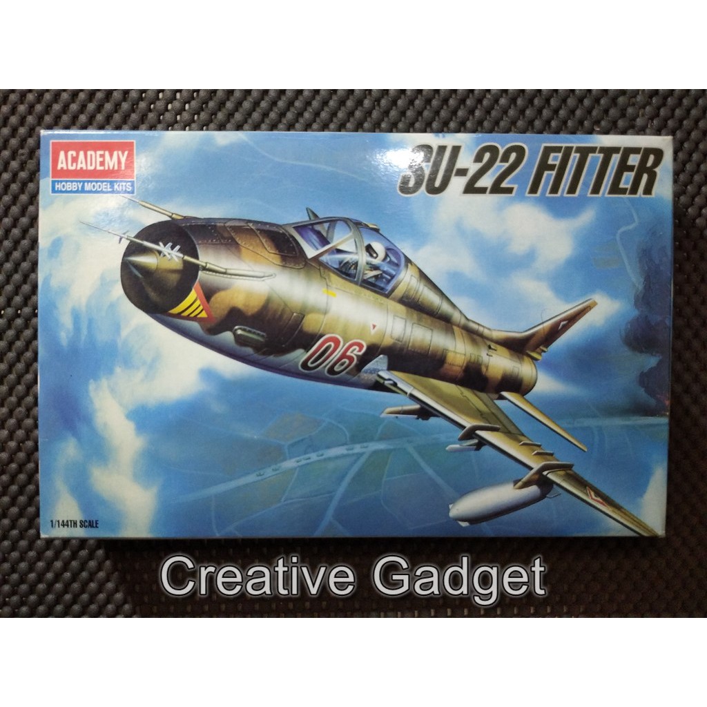 Soviet Fighter Bomber Aircraft SU-22 Fitter - Model Kit Academy 1/144 - SU22
