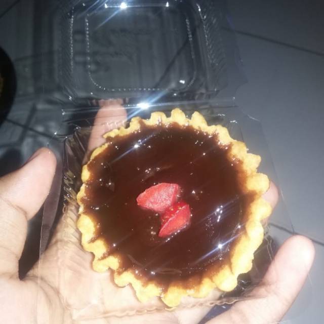 

Pie coklat (harga satuan tidak pakai kotak)