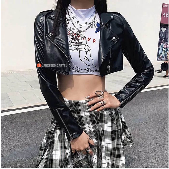 JNK x BELLA - Jaket Crop Top Wanita Slim Fit Bahan Semi Kulit Sintetis Viena Faux Synthetic Leather Premium Original Model Korea Kpop Style Rock N Roll Cewek Perempuan Outfit Hijab OOTD Sexy Botton Pendek Distro Import Branded Elegan Vintage Kekinian 2021