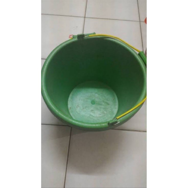 Ember besar hijau anti pecah