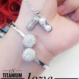 TiTanium set gelang kalung E06