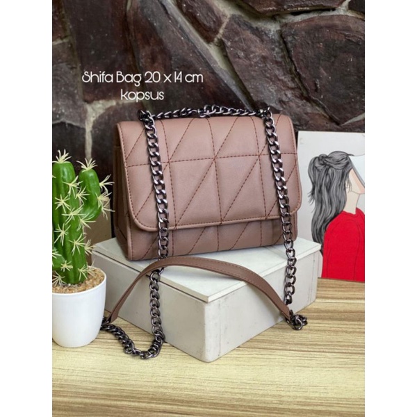 tas slempong wanita terkini size 20x 14 cm