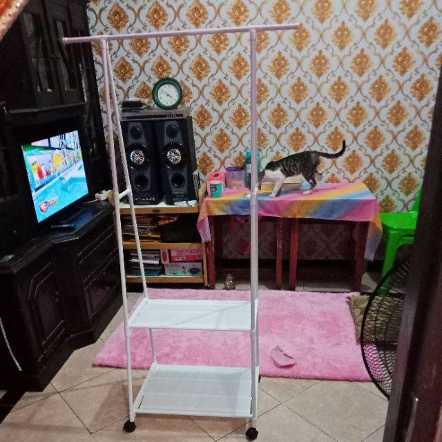 Radysa Triangle Stand Hanger / Tempat Gantungan Baju Minimalis