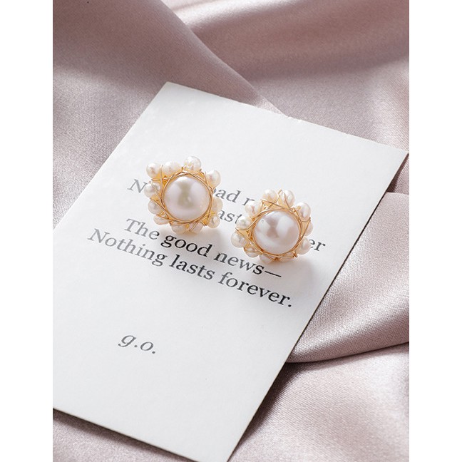 LRC Anting Tusuk Fashion Gold 925 Silver Needle Woven Round Size Pearl Earrings D15277