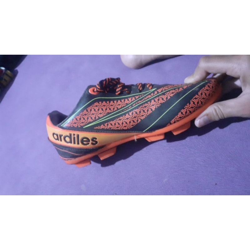 SepatuBolaAnakArdilesUkuran33