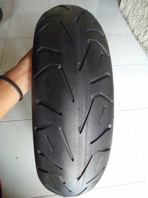 Ban motor moge Harley 180/70 ring 16 Merk BRIDGESTONE